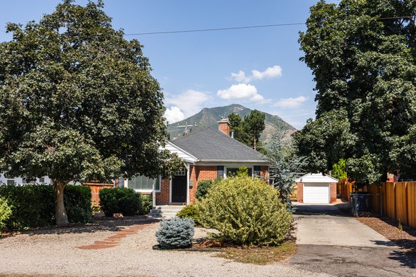 3333 S PIONEER ST, SALT LAKE CITY, UT 84109 - Image 7744eadf5a52a3ec5db831700c3fc05a/2495496213