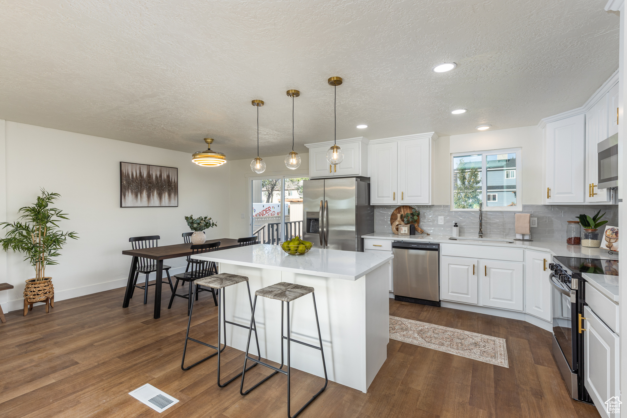 SUNSET SUB - Residential