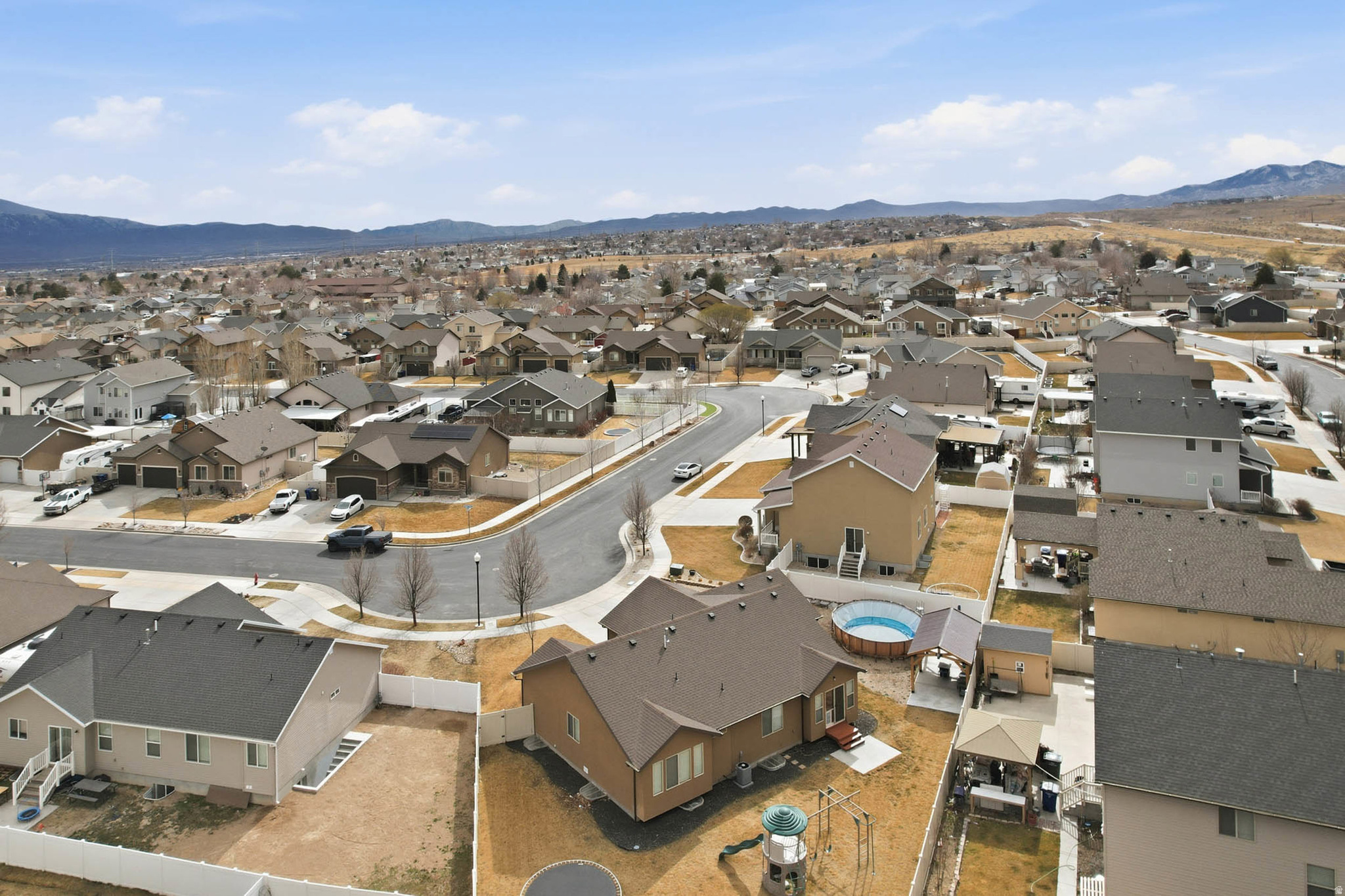 SOUTHRIDGE - Residential