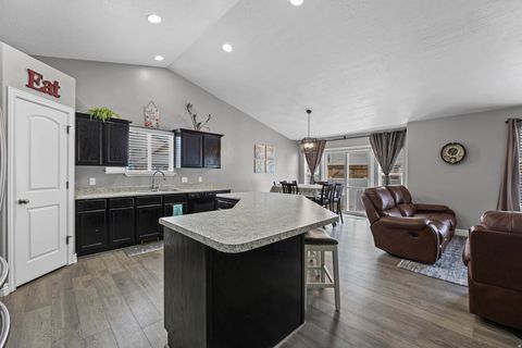 Tiny photo for 5652 S CHAMA WAY, West Valley City, UT 84118 (MLS # 2139632)