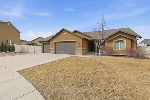 Tiny photo for 5652 S CHAMA WAY, West Valley City, UT 84118 (MLS # 2139632)