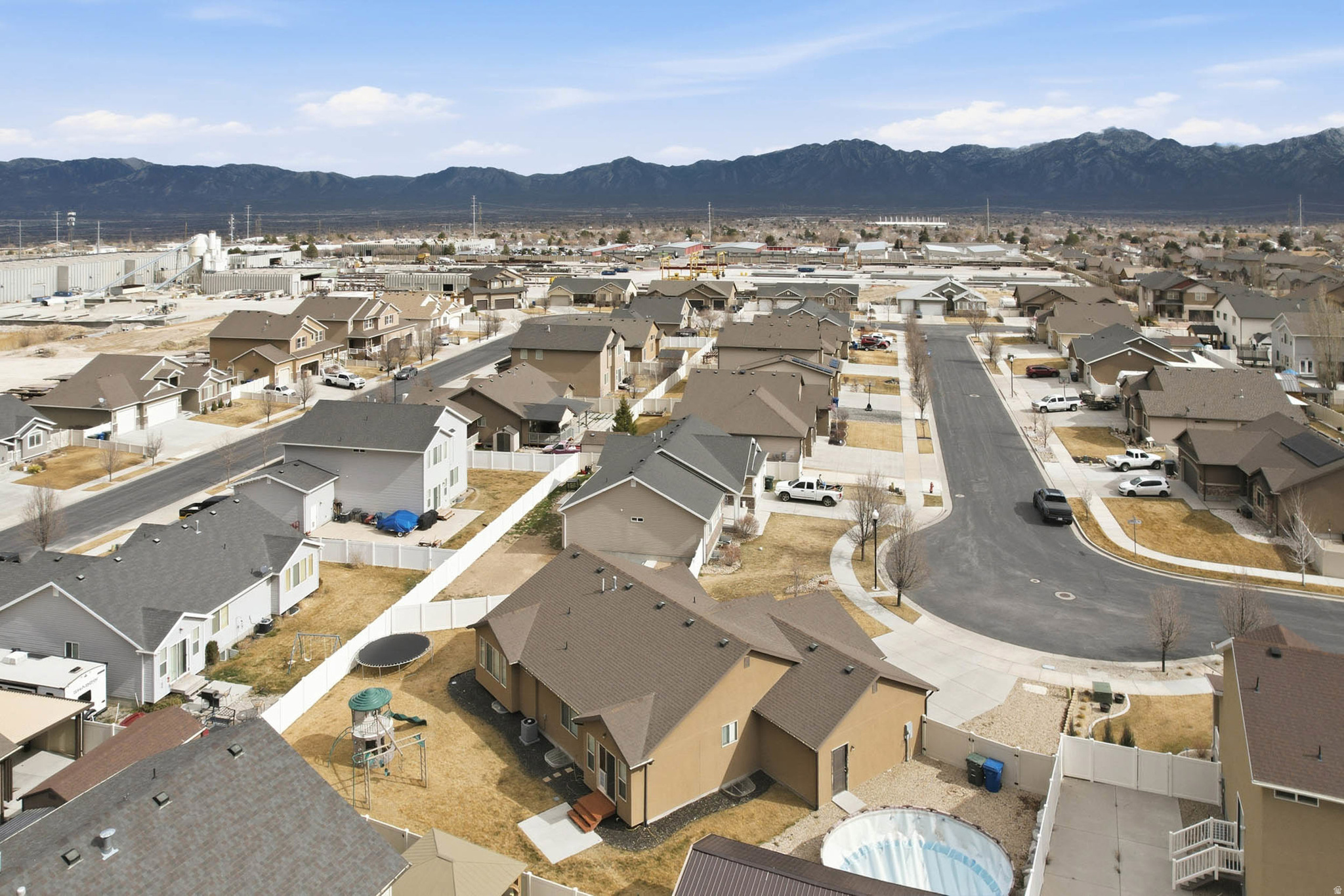 SOUTHRIDGE - Residential