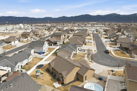 Tiny photo for 5652 S CHAMA WAY, West Valley City, UT 84118 (MLS # 2139632)