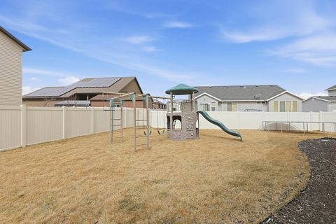 Tiny photo for 5652 S CHAMA WAY, West Valley City, UT 84118 (MLS # 2139632)