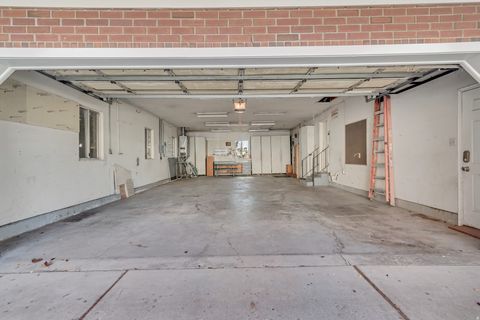 Tiny photo for 1635 MOUNTAIN OAKS DR, Orem, UT 84097 (MLS # 2121025)