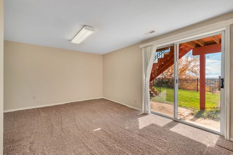 Tiny photo for 1635 MOUNTAIN OAKS DR, Orem, UT 84097 (MLS # 2121025)
