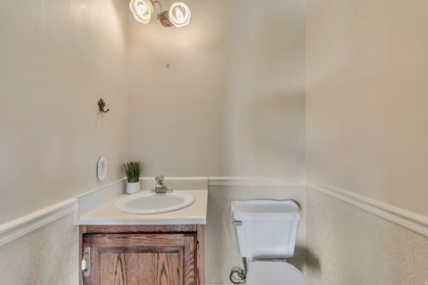 Tiny photo for 1635 MOUNTAIN OAKS DR, Orem, UT 84097 (MLS # 2121025)