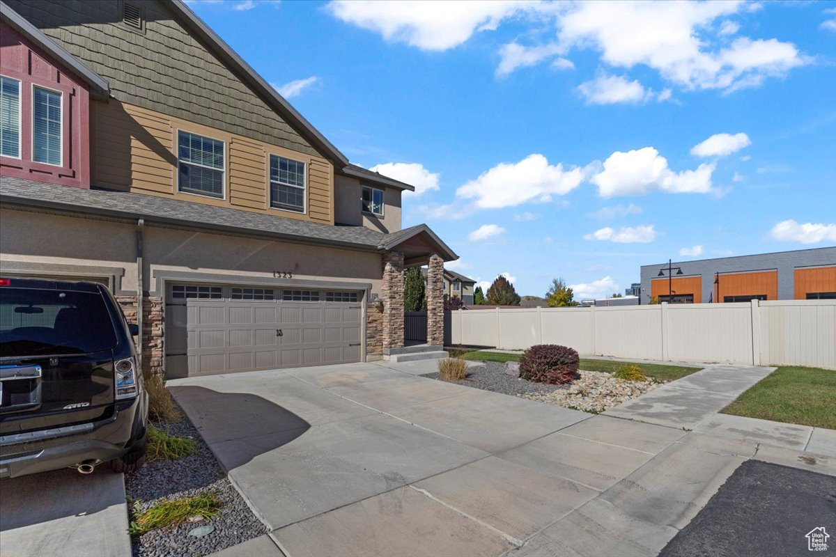 THE COVE - Residential