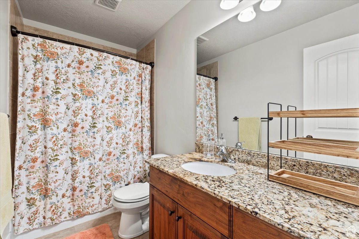 THE COVE - Residential