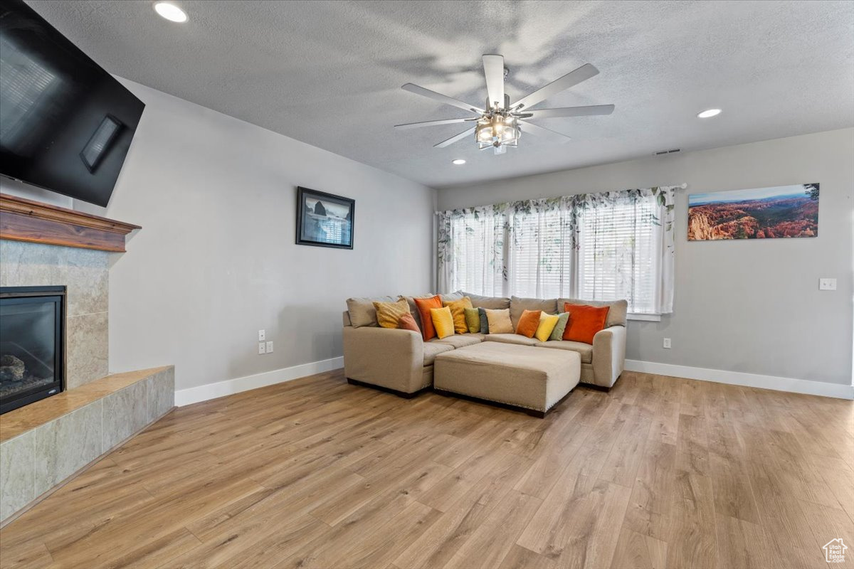 THE COVE - Residential