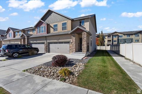 Photo of 1323 N SILVERCREST DR, Saratoga Springs, UT 84045 (MLS # 2118760)