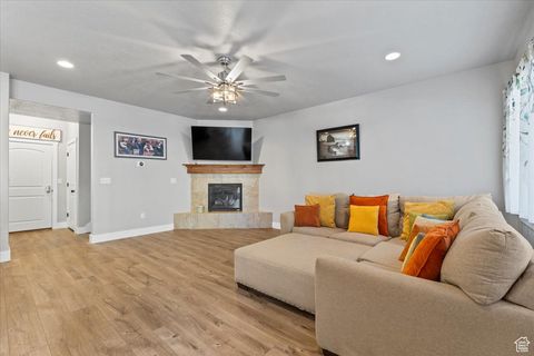 Tiny photo for 1323 N SILVERCREST DR, Saratoga Springs, UT 84045 (MLS # 2118760)