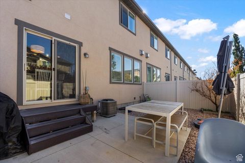 Tiny photo for 1323 N SILVERCREST DR, Saratoga Springs, UT 84045 (MLS # 2118760)