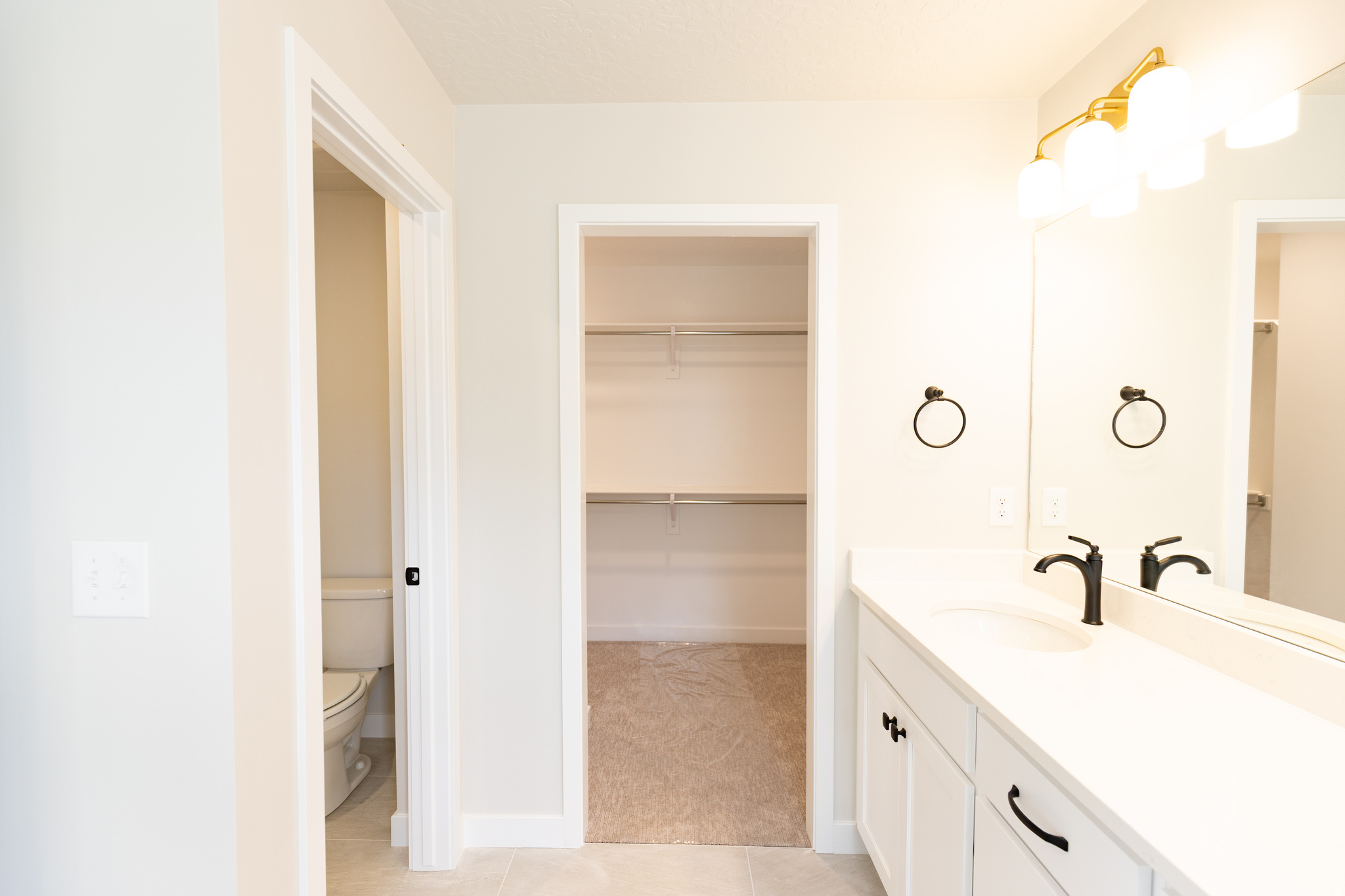 HIDDEN HOLLOW - Residential