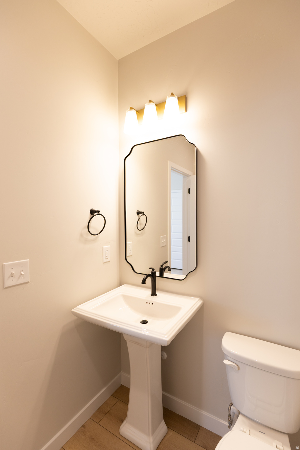 HIDDEN HOLLOW - Residential