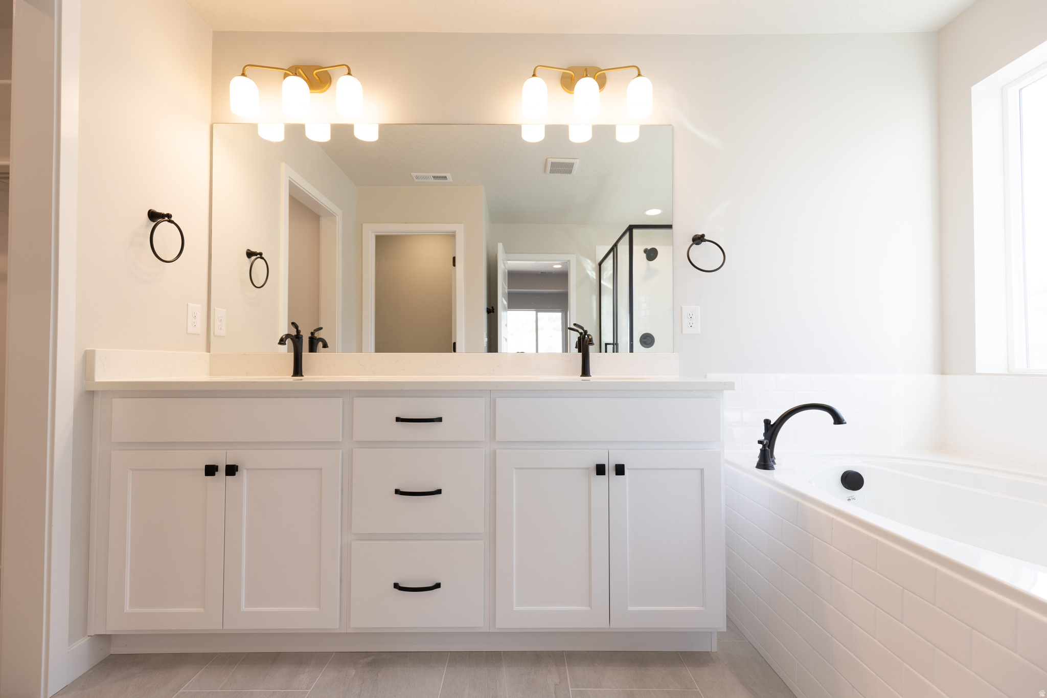 HIDDEN HOLLOW - Residential