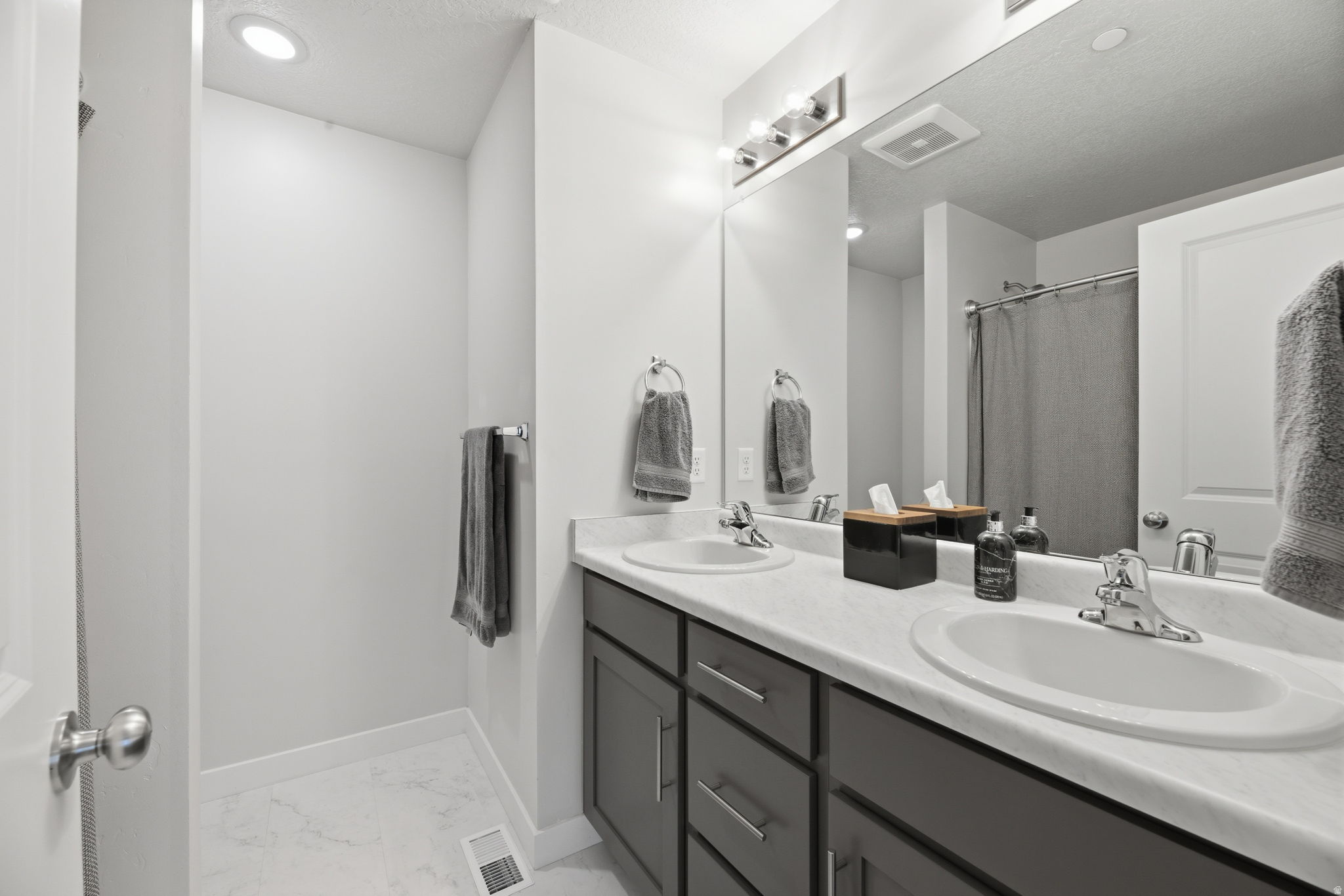 DAWSON PLACE - Residential