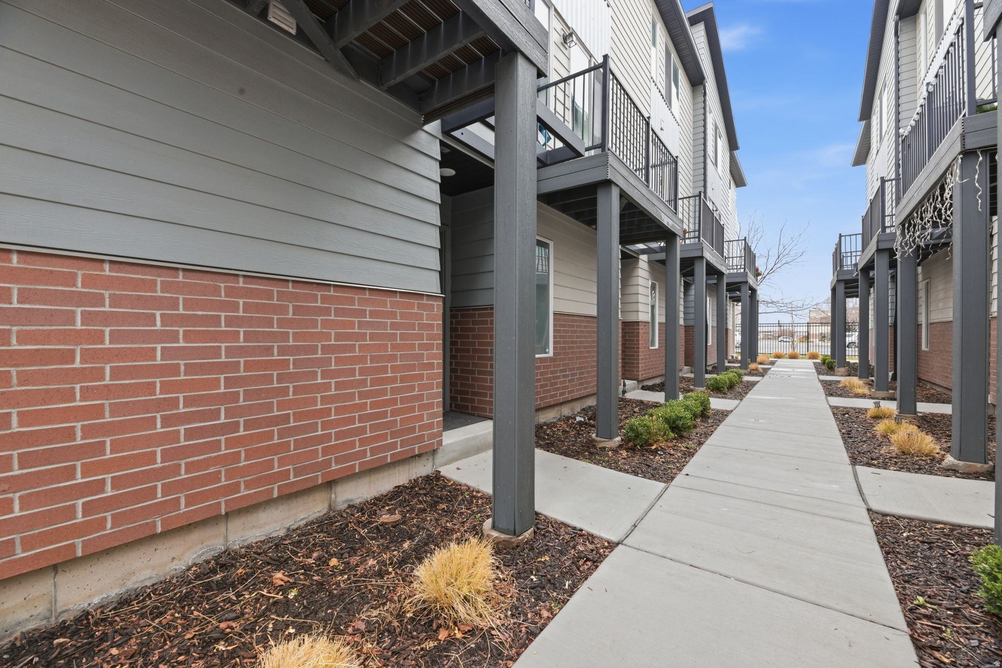 DAWSON PLACE - Residential