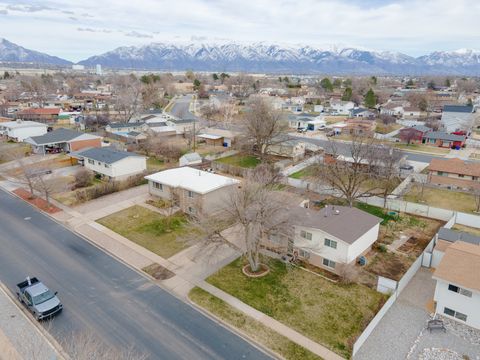 Tiny photo for 1419 S MARILYN DR, Syracuse, UT 84075 (MLS # 2141627)