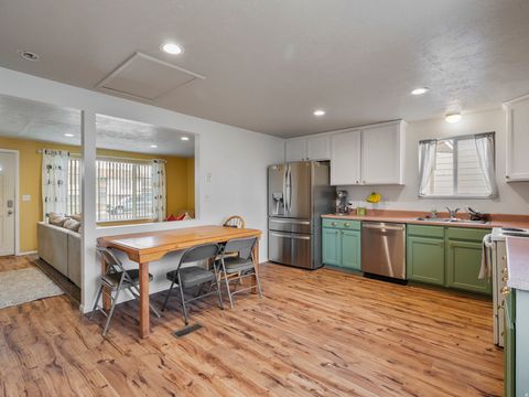 Tiny photo for 1419 S MARILYN DR, Syracuse, UT 84075 (MLS # 2141627)