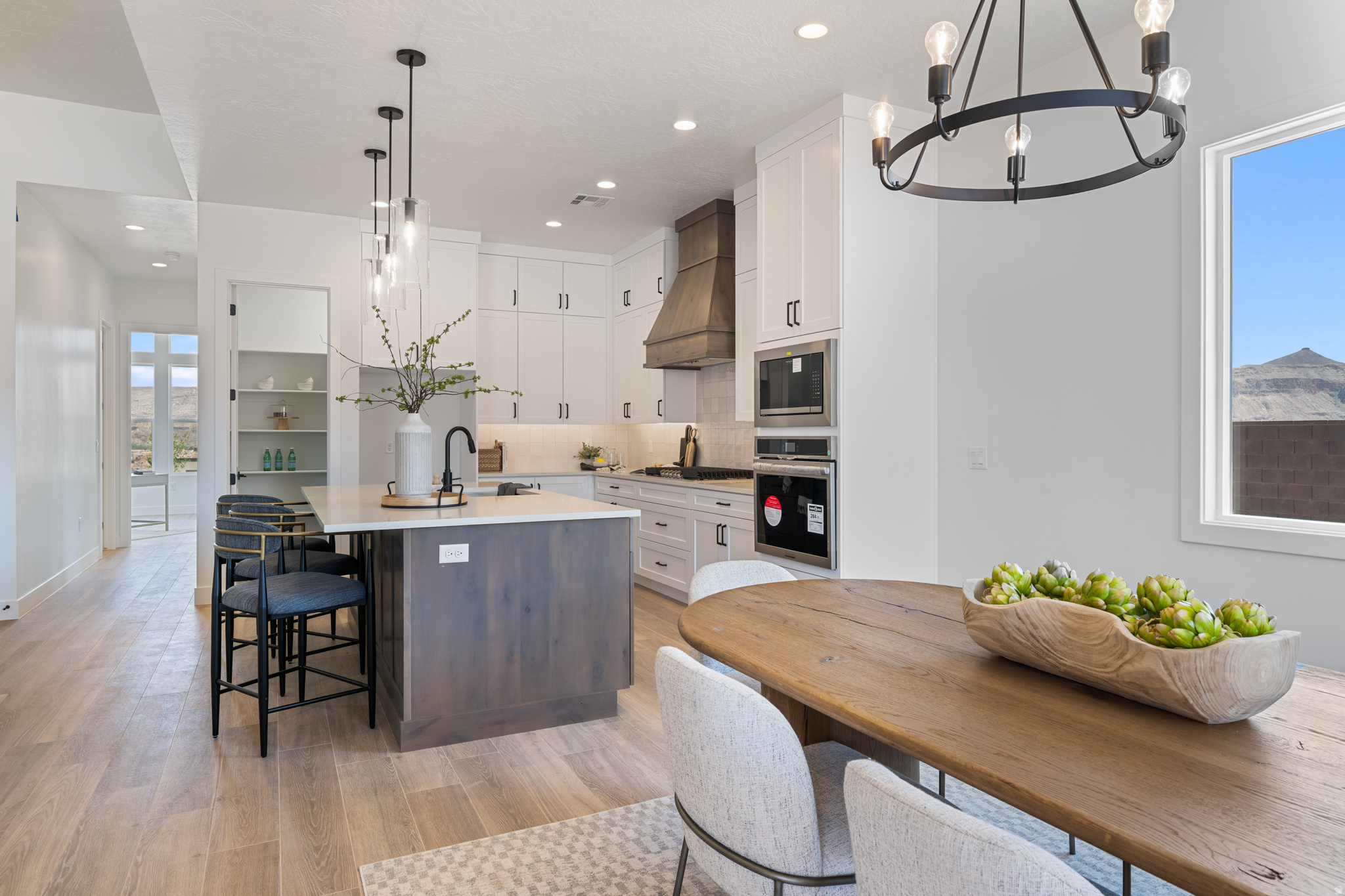 SCENIC POINT - Residential