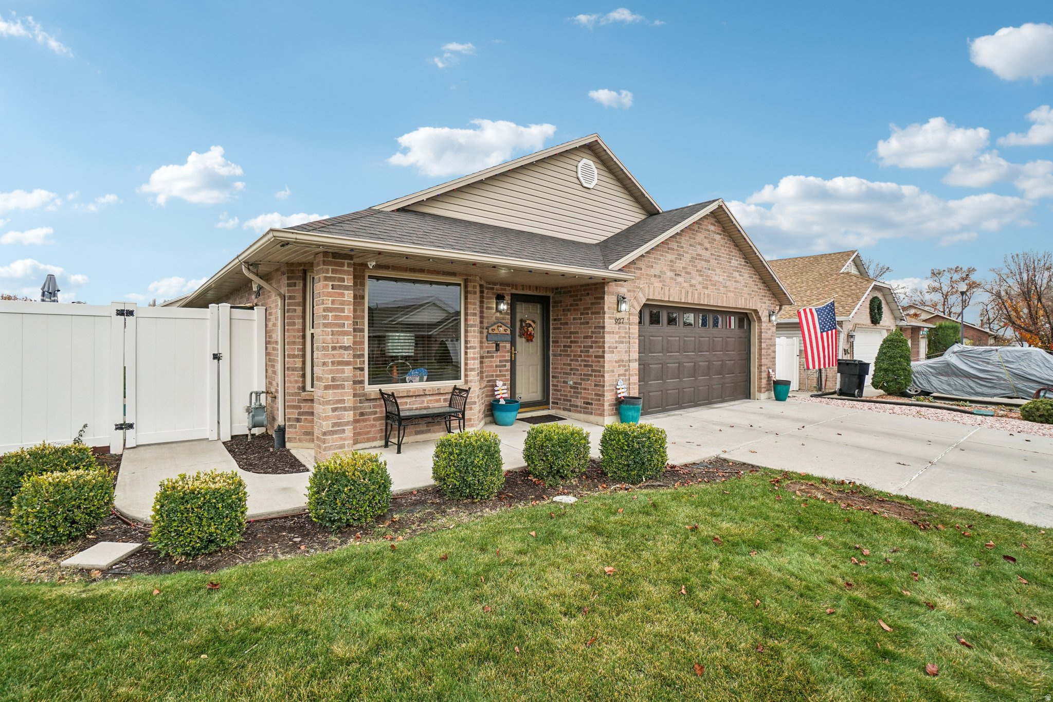 SHADY GROVE - Residential