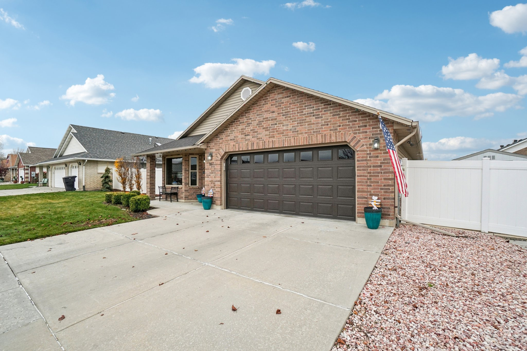 SHADY GROVE - Residential