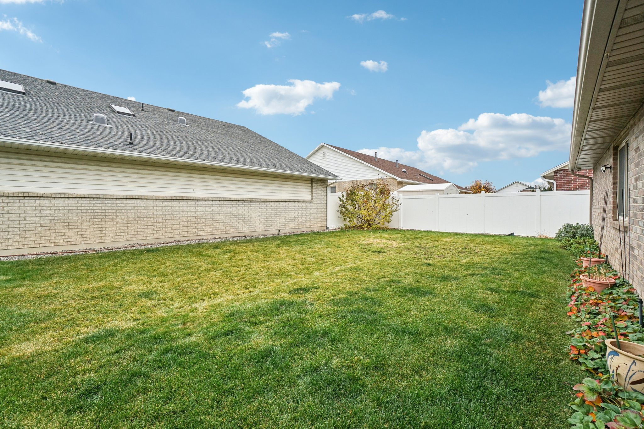 SHADY GROVE - Residential