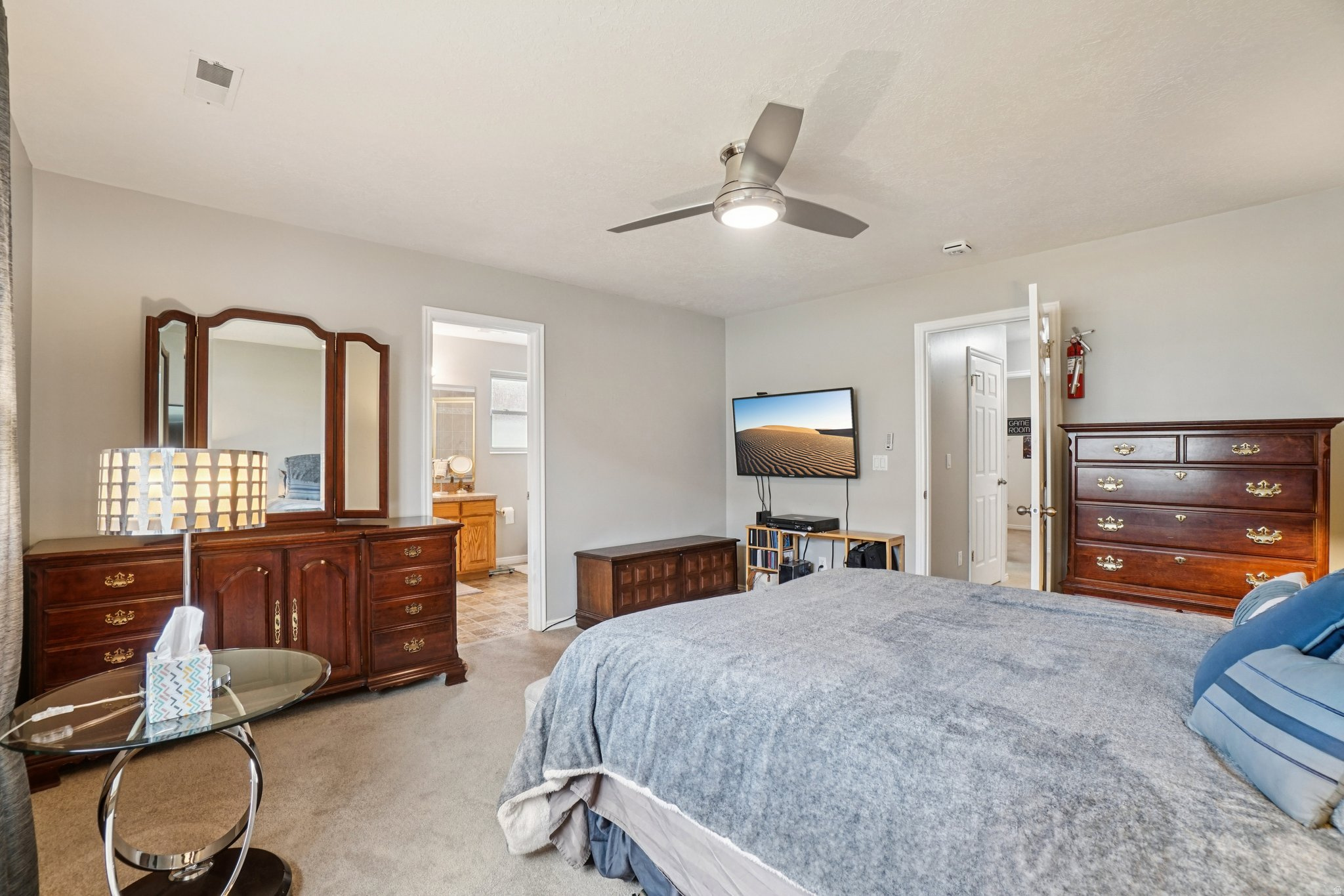 SHADY GROVE - Residential