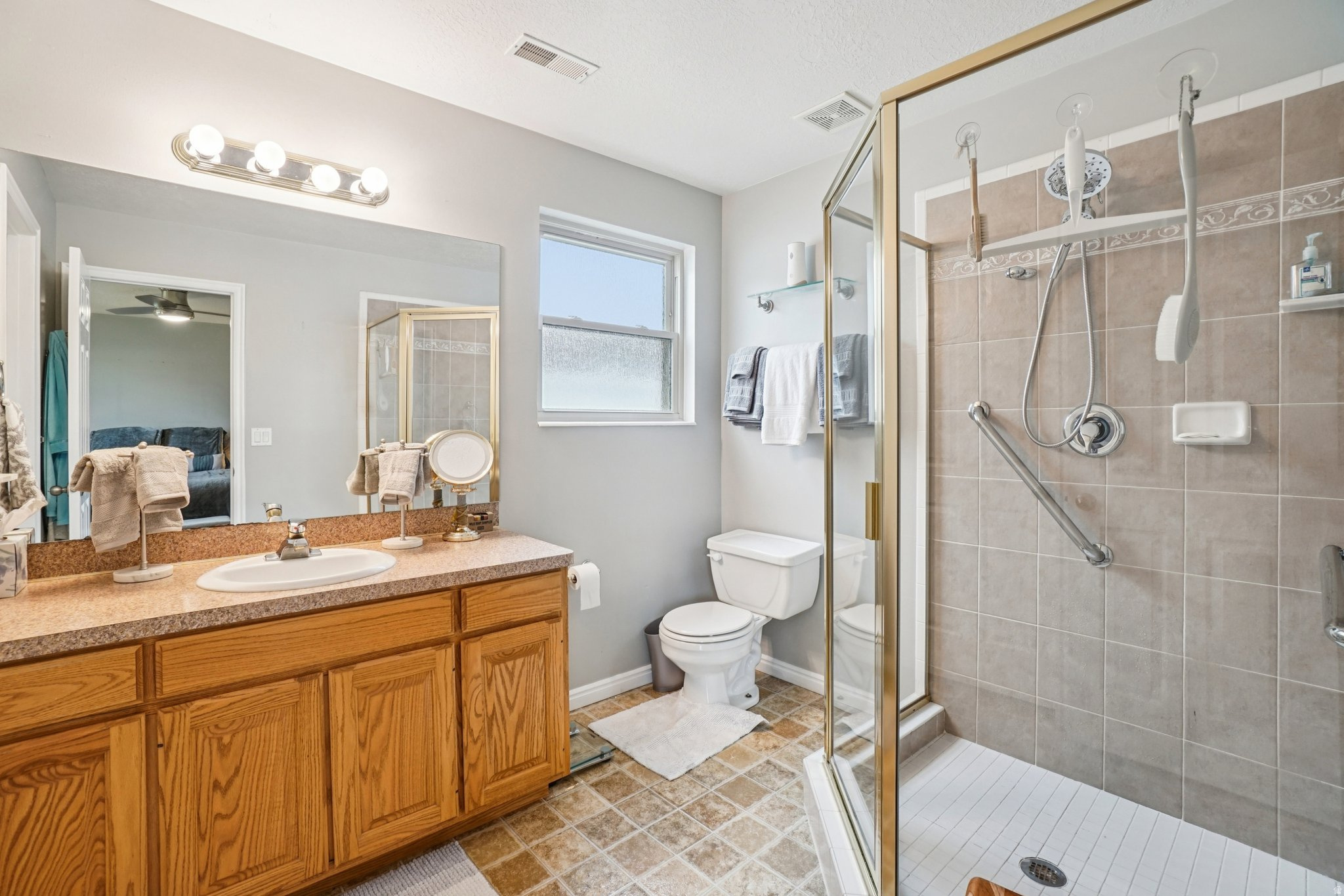 SHADY GROVE - Residential