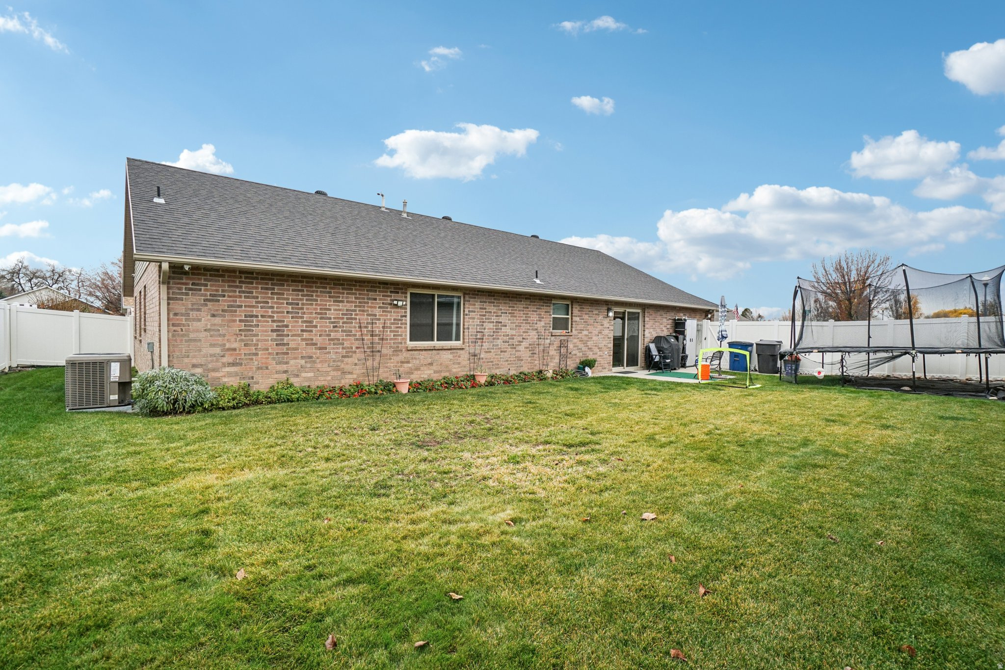 SHADY GROVE - Residential