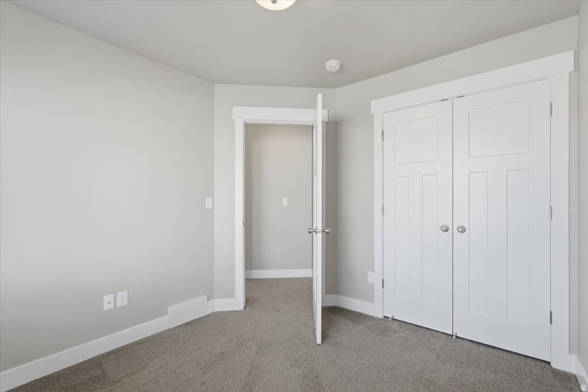 VILLAGE - Residential