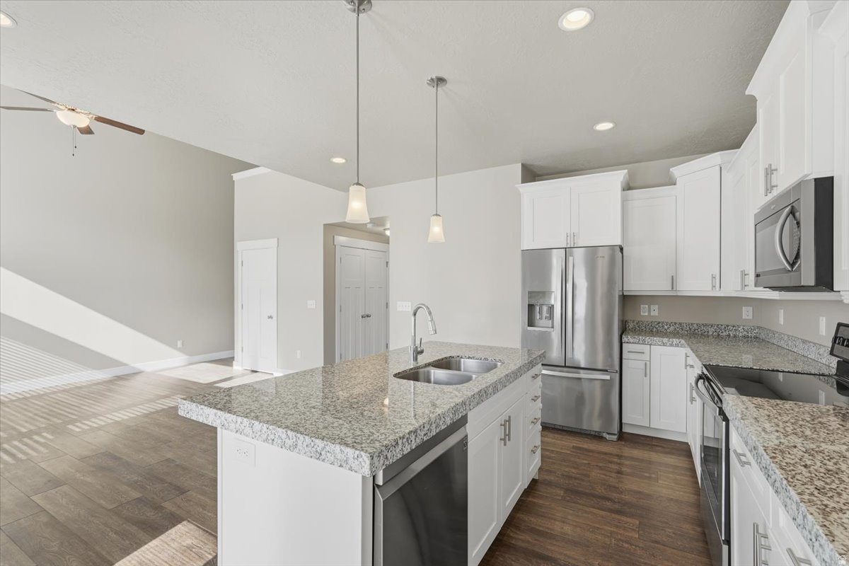 VILLAGE - Residential