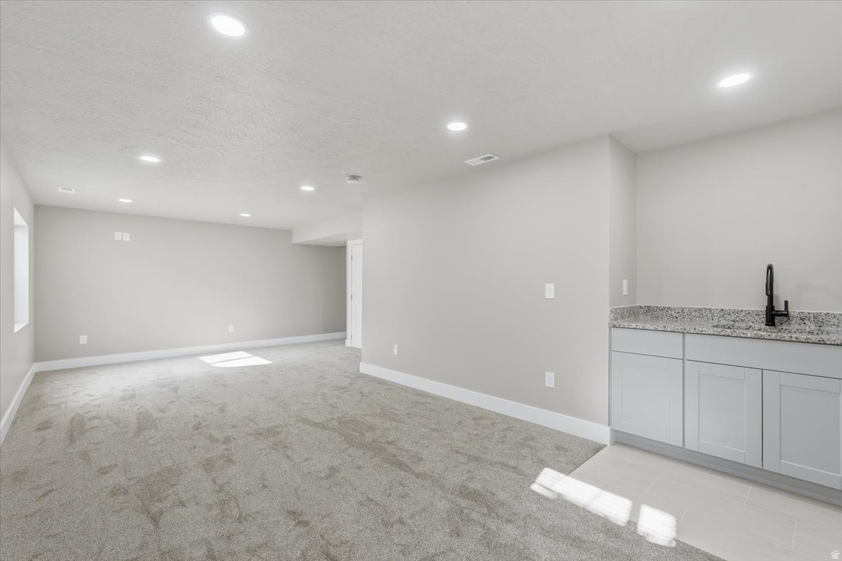 VILLAGE - Residential