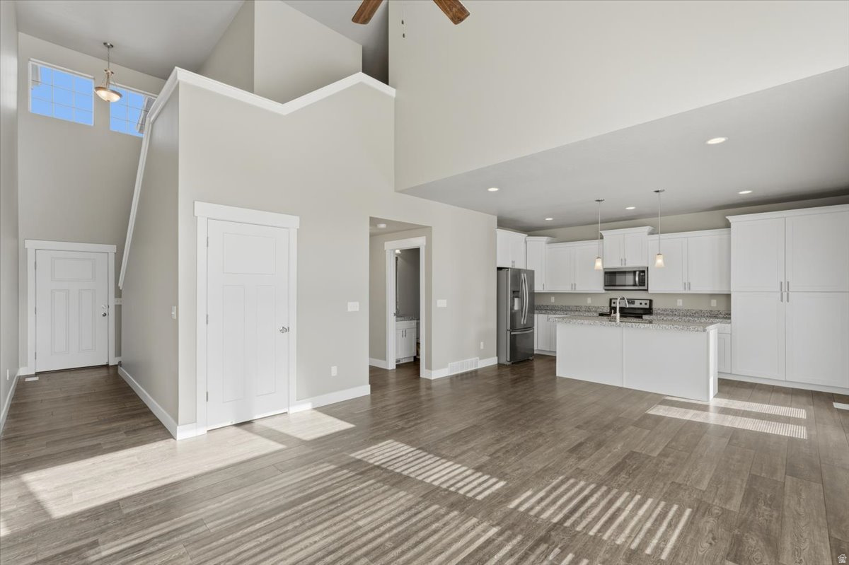 VILLAGE - Residential