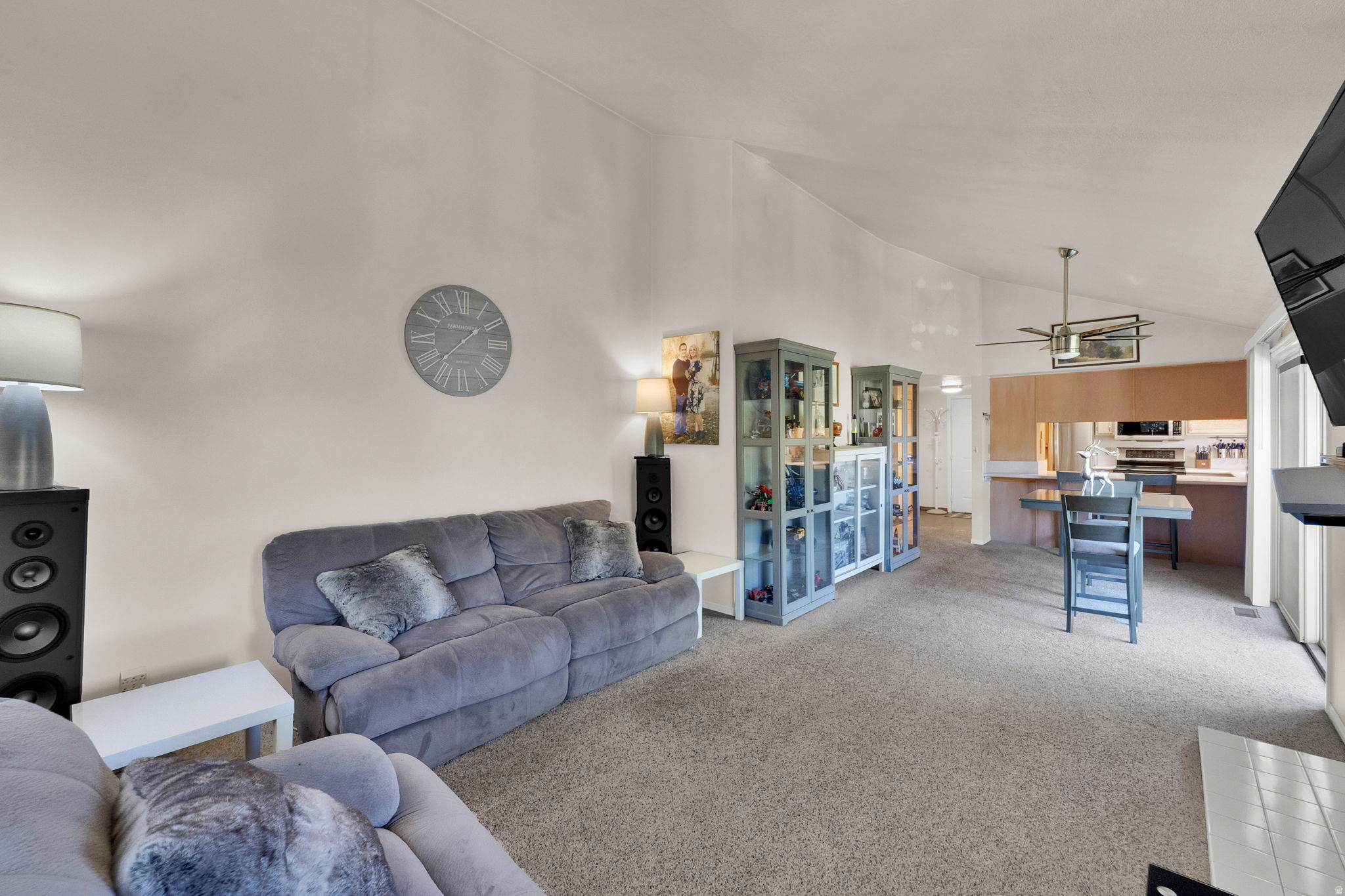 SWISS OAKS - Residential