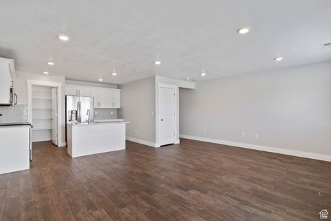 Tiny photo for 6471 S ASPEN LN, South Weber, UT 84405 (MLS # 2110213)