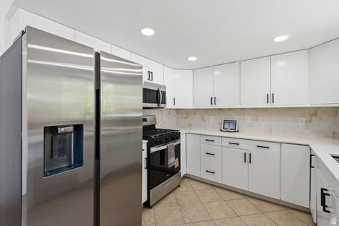 Tiny photo for 599 E MILLCREEK WAY, South Salt Lake, UT 84106 (MLS # 2152657)