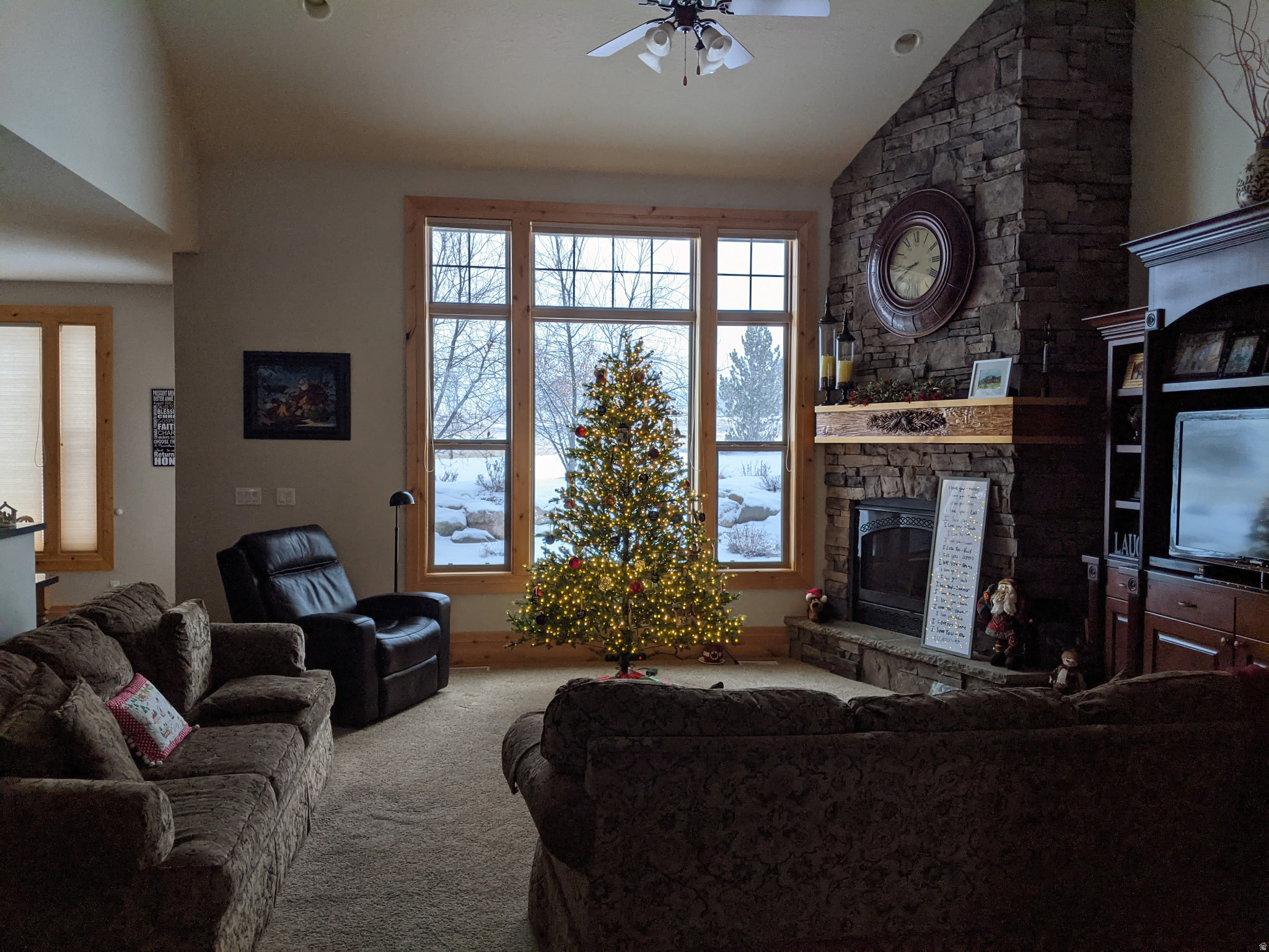 EAGLE RIDGE - Residential