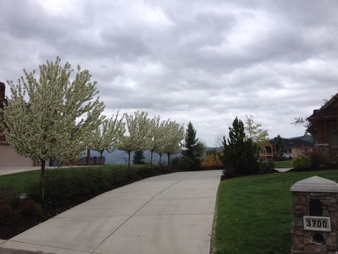 Tiny photo for 3700 N FOOTHILL LN, Eden, UT 84310 (MLS # 2128771)