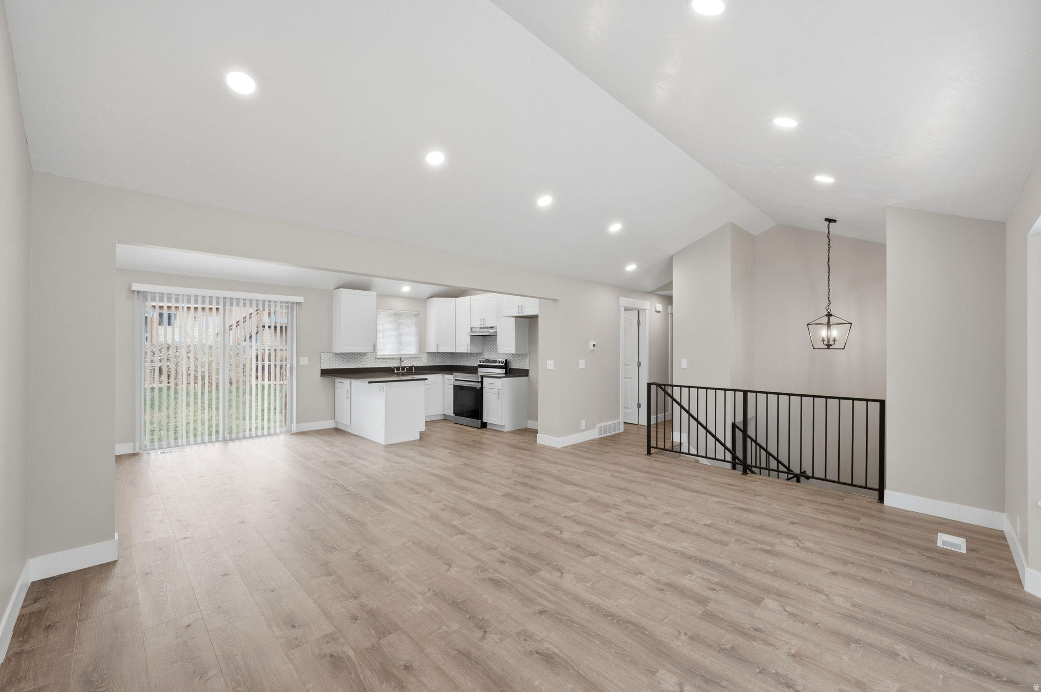 OQUIRRH SHADOWS #15 - Residential