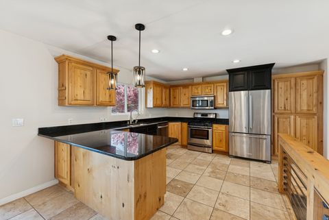 Tiny photo for 3651 E OAKVIEW DR, Millcreek, UT 84124 (MLS # 2136962)