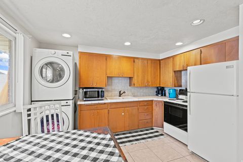 Tiny photo for 813 CANYON RD, Ogden, UT 84404 (MLS # 2147433)