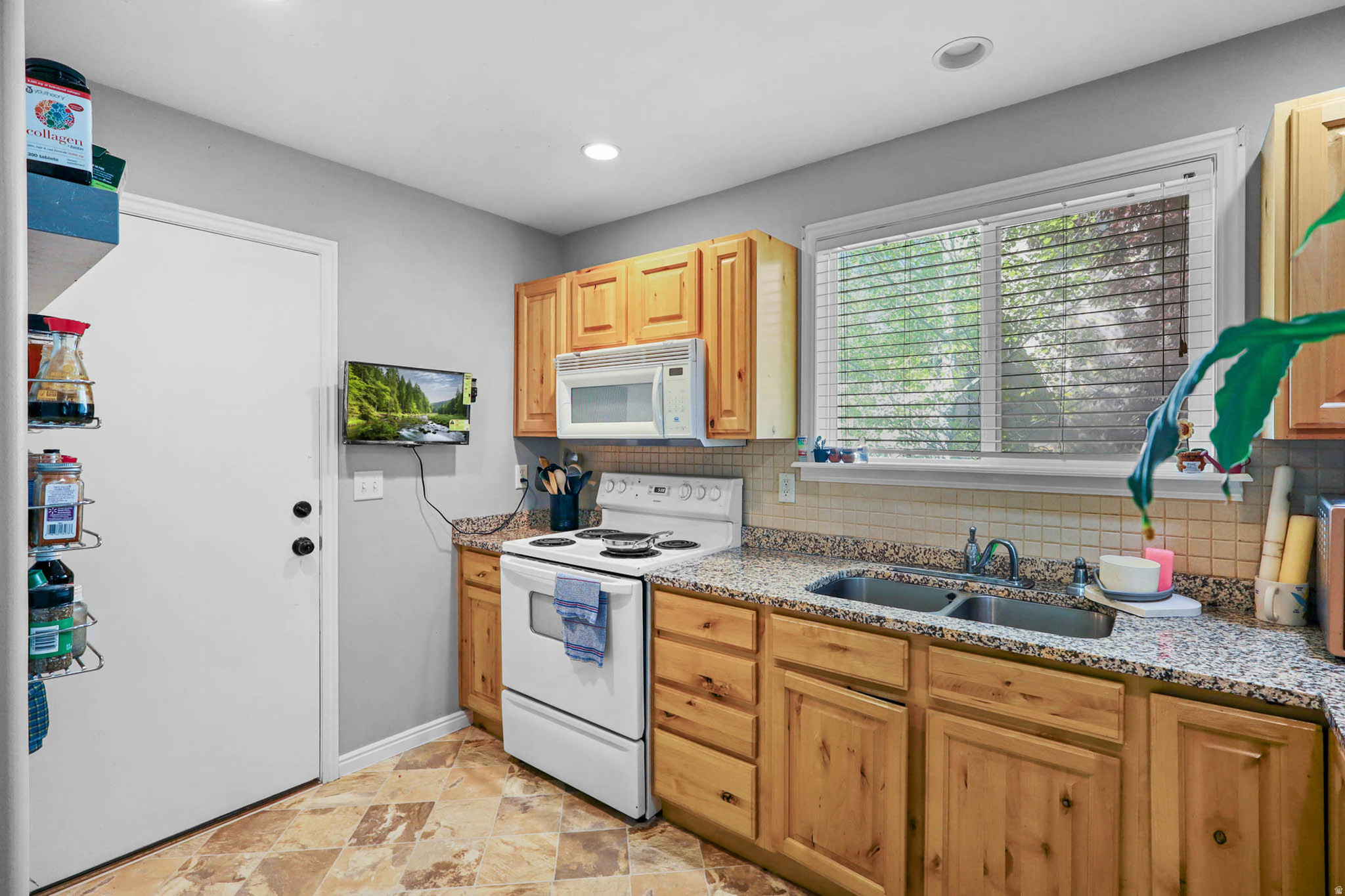 COMISKEY PARK - Residential