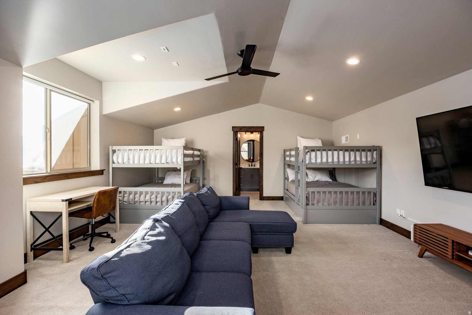 BLACK ROCK RIDGE - Residential