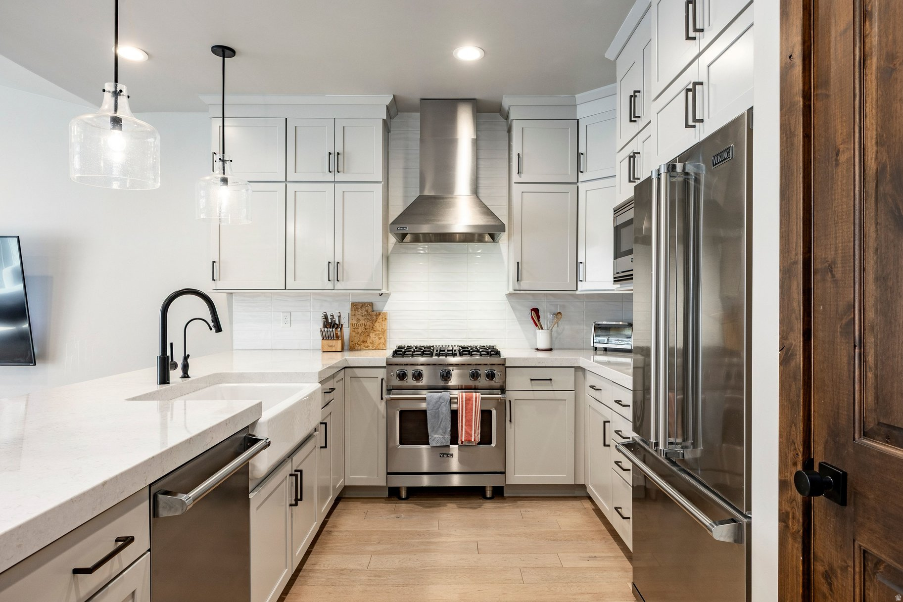 BLACK ROCK RIDGE - Residential