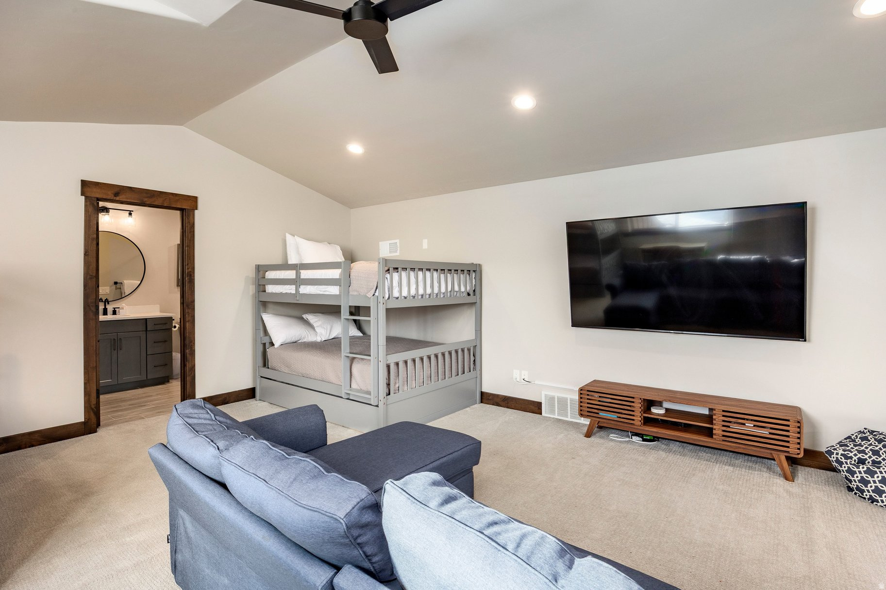 BLACK ROCK RIDGE - Residential