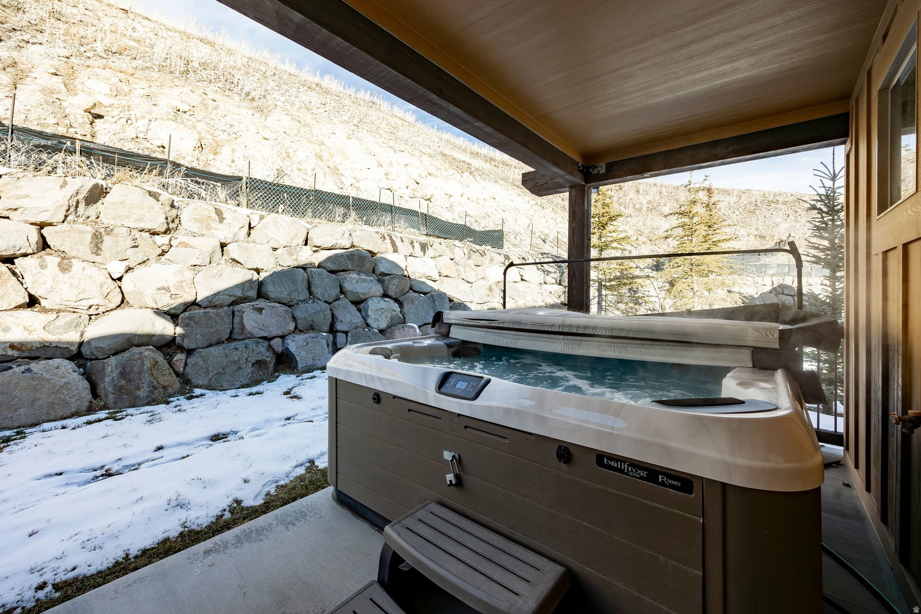 BLACK ROCK RIDGE - Residential