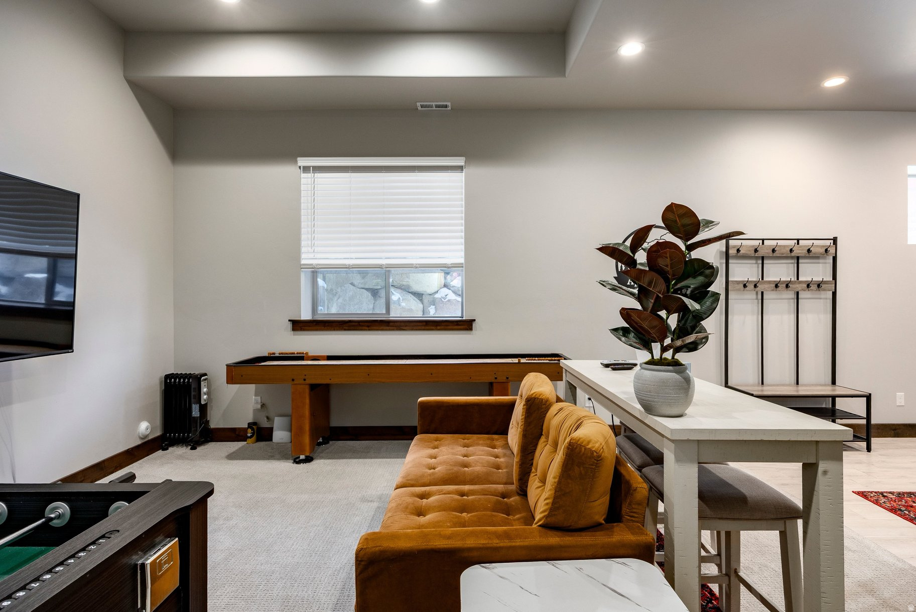 BLACK ROCK RIDGE - Residential