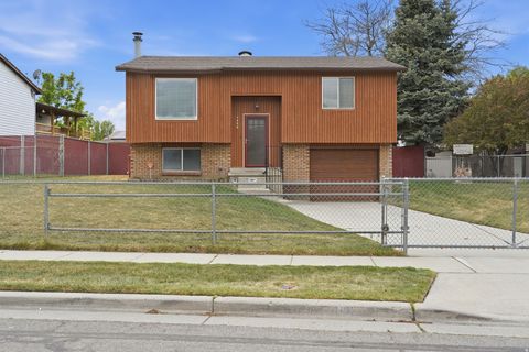 Photo of 5486 S 3465 W, Taylorsville, UT 84118 (MLS # 2153979)